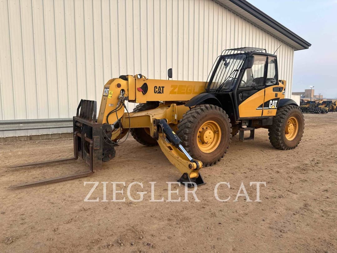 Image of Caterpillar TH460B Primary image