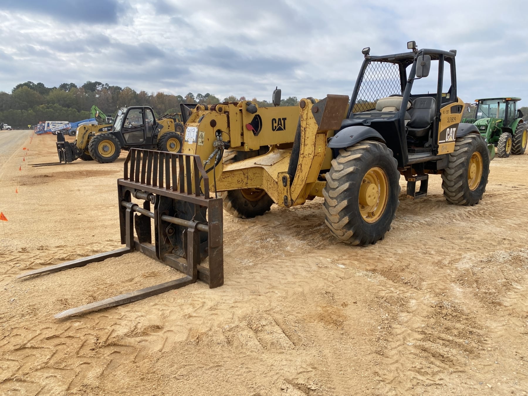 2005 Caterpillar TH460B Equipment Image0