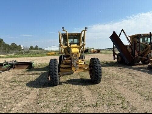 Image of Caterpillar 140H equipment image 2