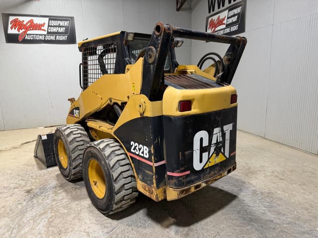 Image of Caterpillar 232B equipment image 2