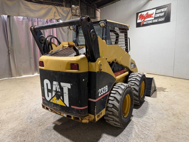 Image of Caterpillar 232B equipment image 4