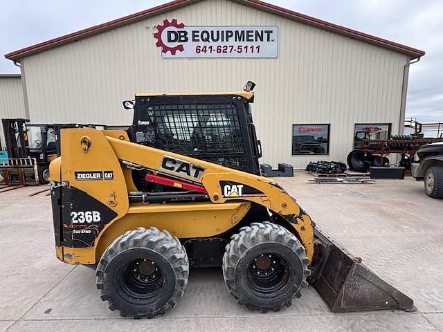 Image of Caterpillar 236B Primary image