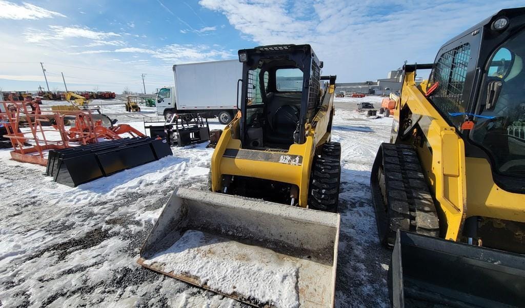 2005 Caterpillar 242B Equipment Image0