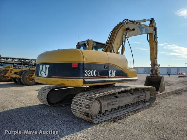 Image of Caterpillar 320CL equipment image 4