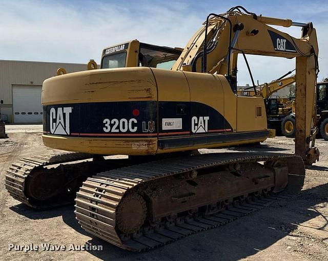 Image of Caterpillar 320C equipment image 4