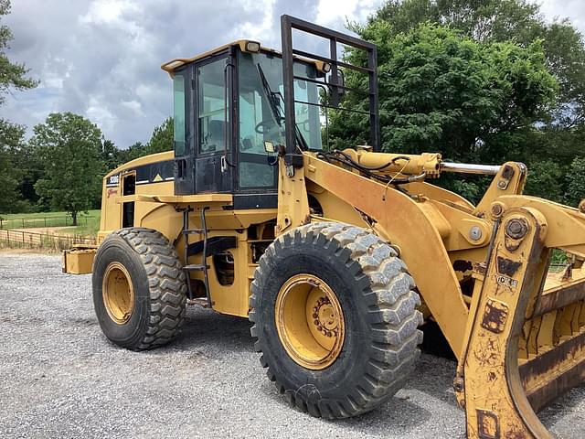 Image of Caterpillar 938GII equipment image 3