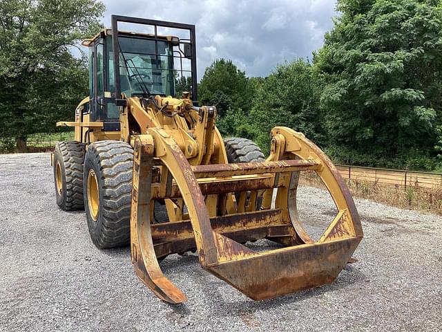 Image of Caterpillar 938GII equipment image 2
