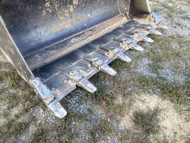 Image of Caterpillar 963C equipment image 4