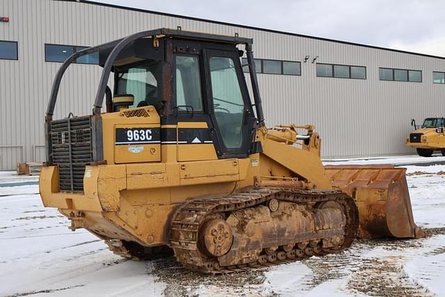 Image of Caterpillar 963C equipment image 3