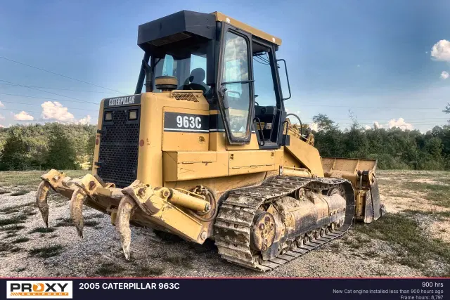 Image of Caterpillar 963C equipment image 1