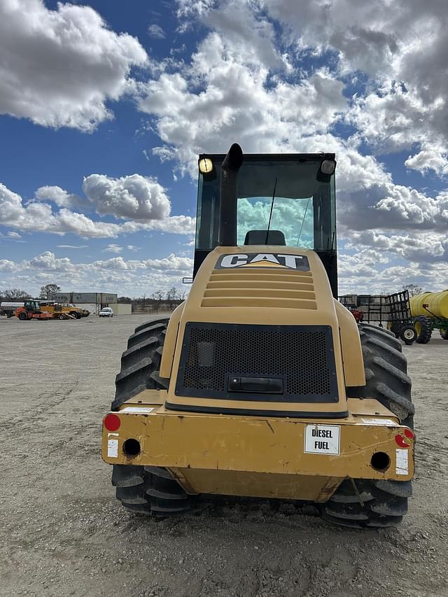 Image of Caterpillar CP-563E equipment image 3