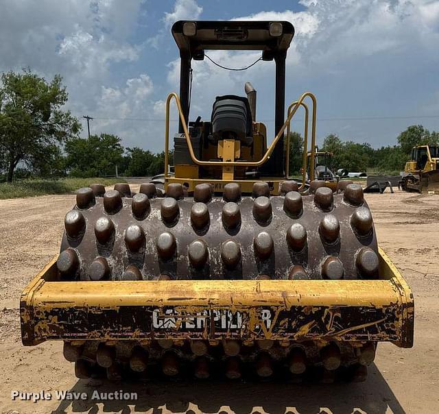Image of Caterpillar CP-563E equipment image 1
