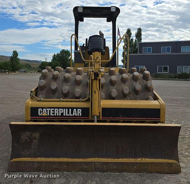 Image of Caterpillar CP-563E equipment image 1