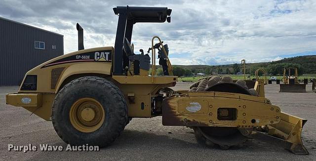 Image of Caterpillar CP-563E equipment image 3