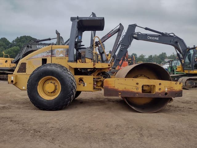 Image of Caterpillar CS-533E equipment image 2