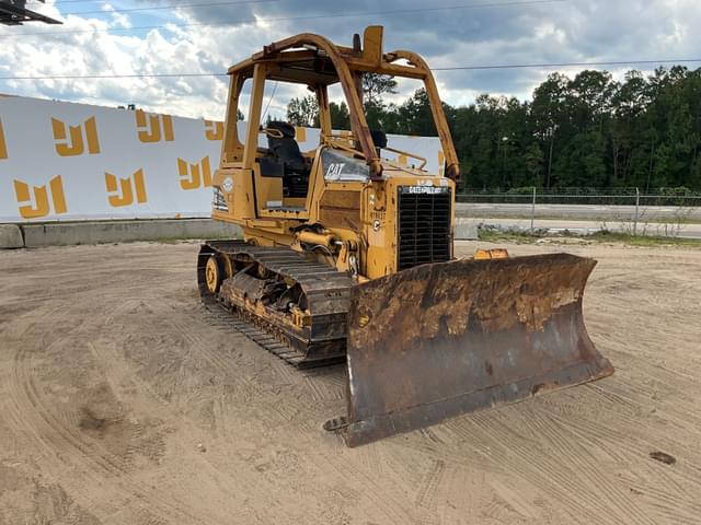 Image of Caterpillar D4GXL equipment image 2
