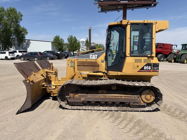 Image of Caterpillar D5G equipment image 1