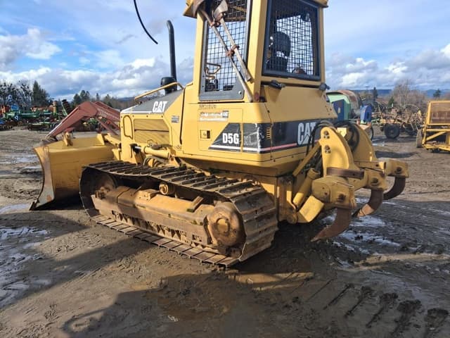 Image of Caterpillar D5G equipment image 4
