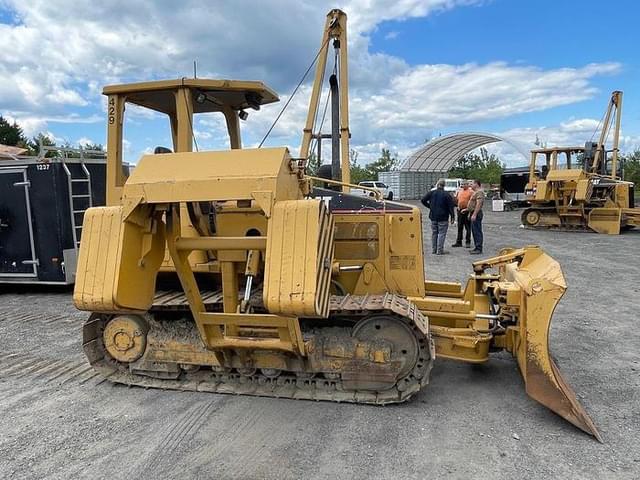 Image of Caterpillar D5G equipment image 4