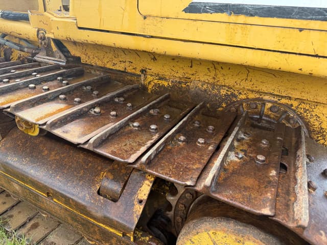 Image of Caterpillar D5G equipment image 4