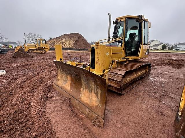 Image of Caterpillar D5G XL equipment image 3