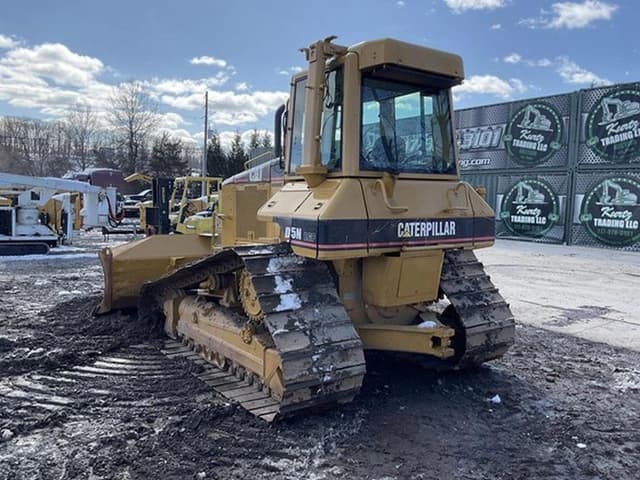 Image of Caterpillar D5N LGP equipment image 1