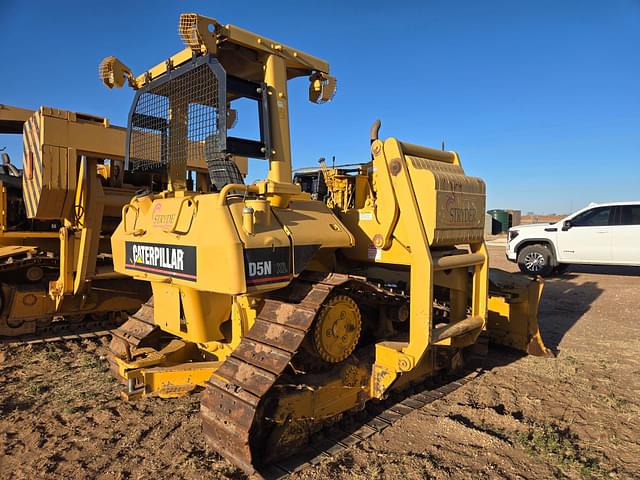 Image of Caterpillar D5N XL equipment image 3