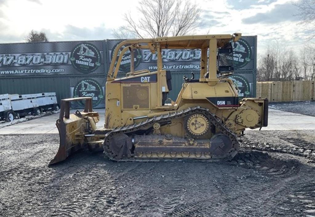 2005 Caterpillar D5N XL Equipment Image0