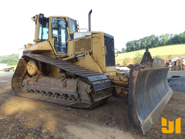 Image of Caterpillar D6N LGP equipment image 4