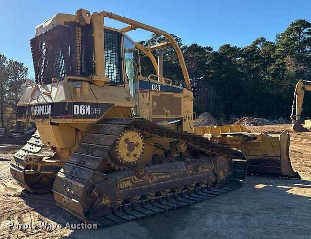 Image of Caterpillar D6N LGP equipment image 4