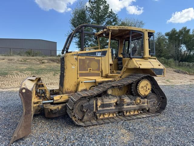 Image of Caterpillar D6N XL equipment image 4