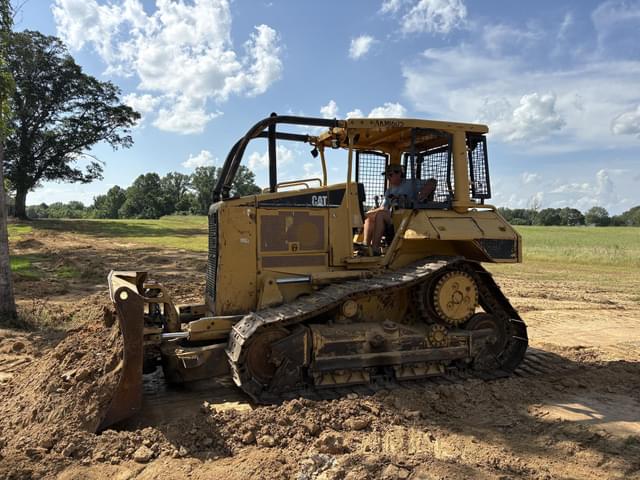 Image of Caterpillar D6N XL equipment image 1