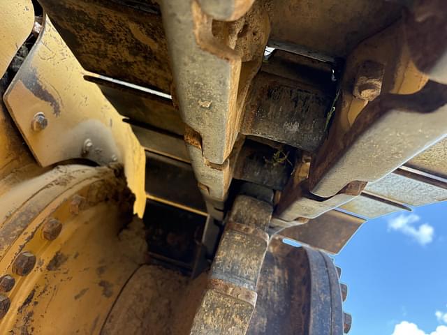 Image of Caterpillar D6N XL equipment image 3