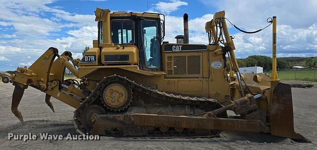 Image of Caterpillar D7R equipment image 3