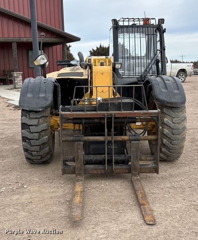 Image of Caterpillar TH220B equipment image 1