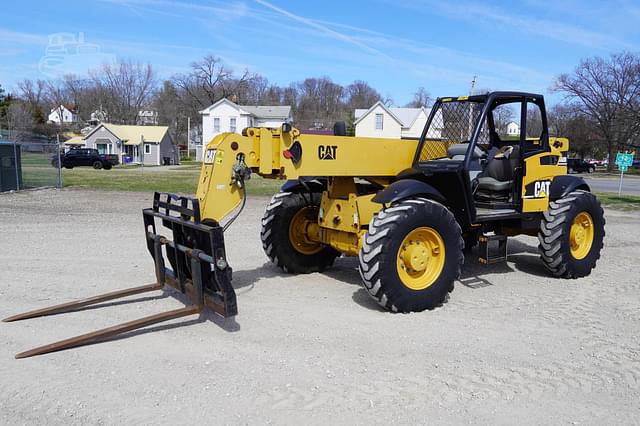 Image of Caterpillar TH460B equipment image 2