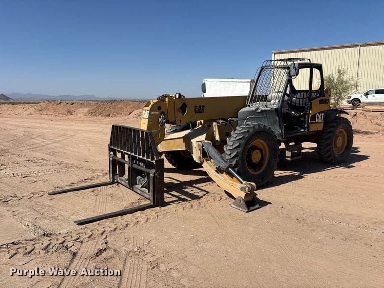 2005 Caterpillar TH460B Equipment Image0