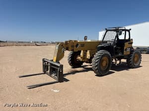 2005 Caterpillar TH460B Image