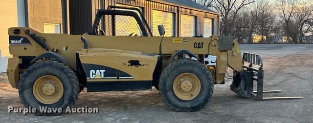 Image of Caterpillar TH560B equipment image 3