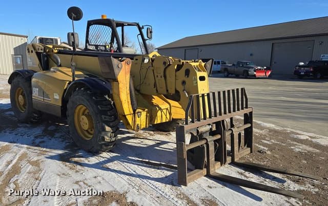 Image of Caterpillar TH580B equipment image 2