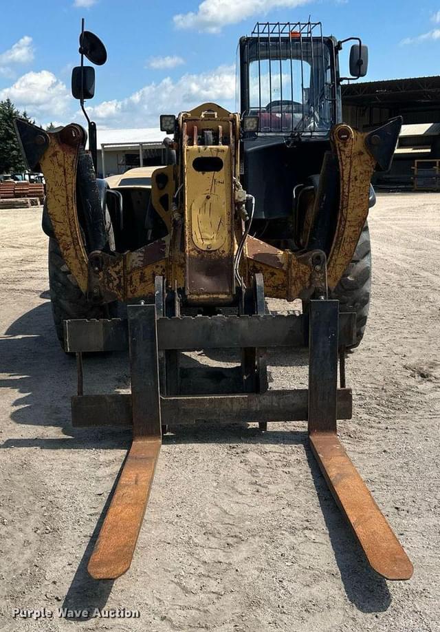 Image of Caterpillar TH580B equipment image 1