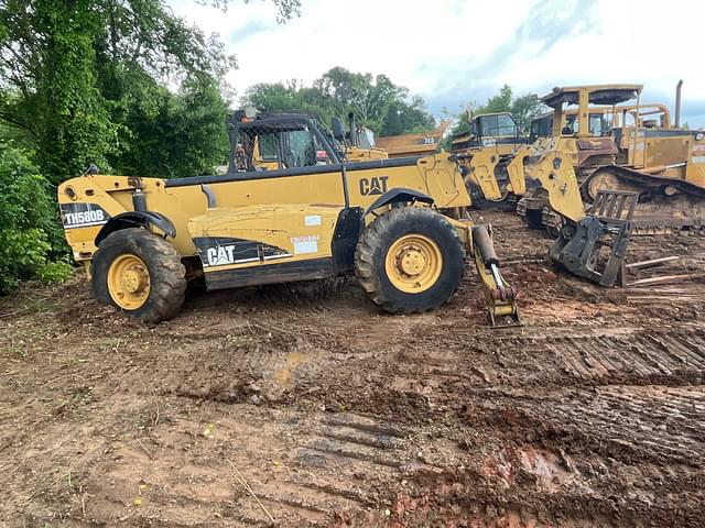 Image of Caterpillar TH580B equipment image 3