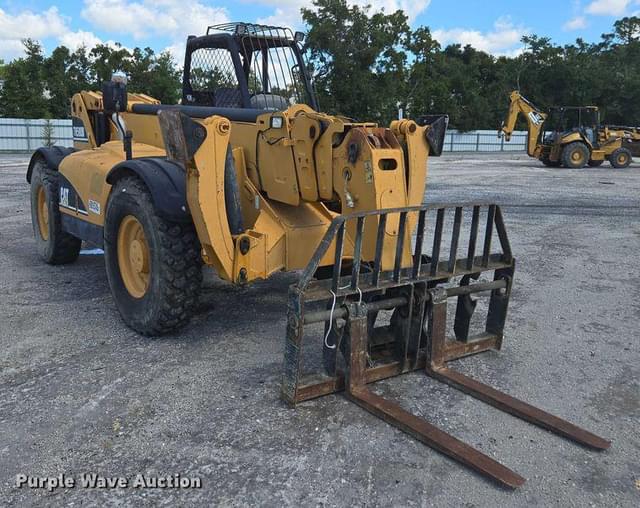 Image of Caterpillar TH580B equipment image 2
