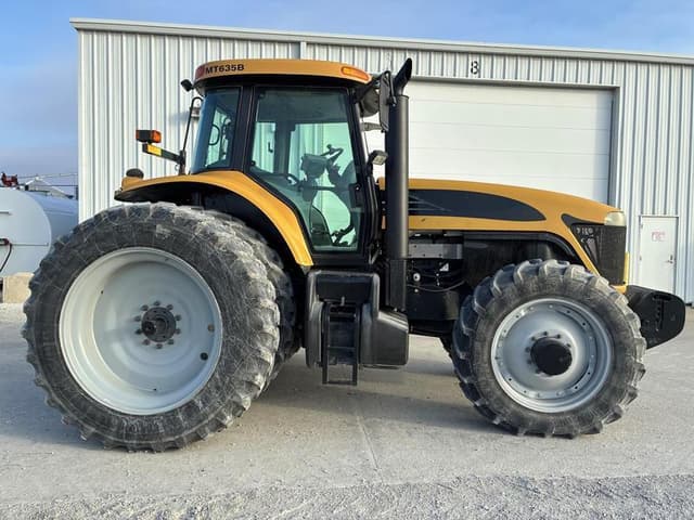 Image of Challenger MT635B equipment image 3