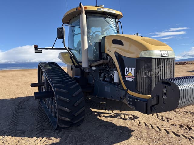 Image of Challenger MT765B equipment image 2