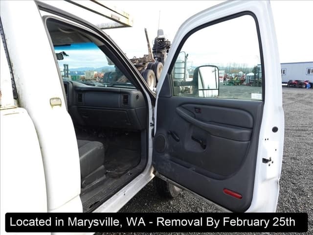 Image of Chevrolet 2500 equipment image 1