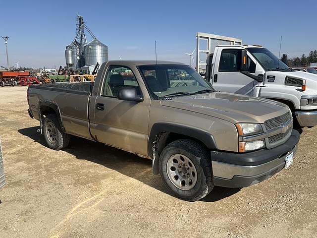 Image of Chevrolet 1500 equipment image 2