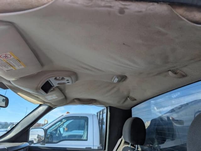 Image of Chevrolet 2500 equipment image 3