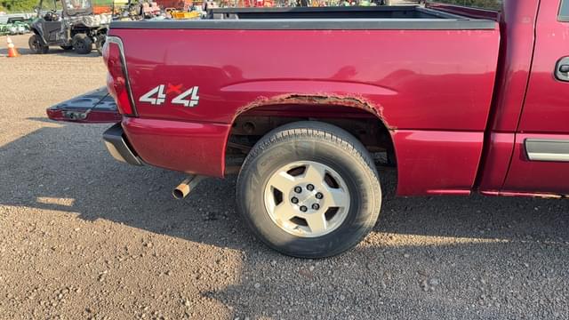 Image of Chevrolet 1500 equipment image 4