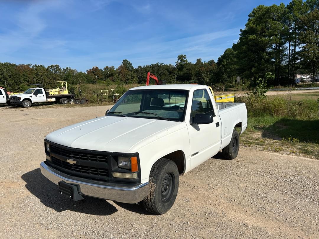 Image of Chevrolet 1500 Primary image